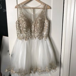 White prom/Quinceñera dress